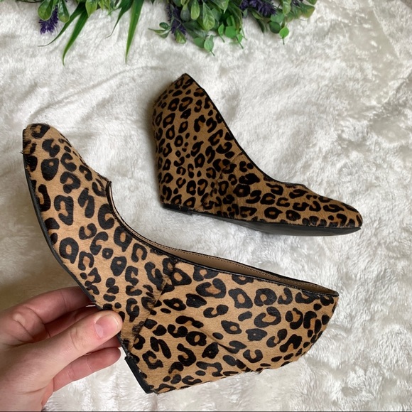 Banana Republic Calf Hair Leopard Print Wedge 7.5 - Picture 10 of 11